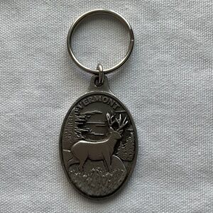 SOLID PEWTER VERMONT KEYCHAIN.  Excellent Condition!  2” X 1 1/2”